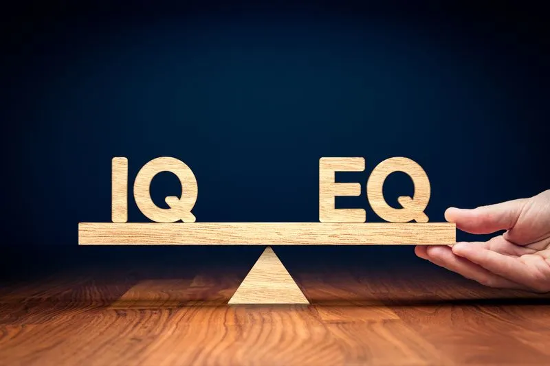 Waage mit IQ und EQ